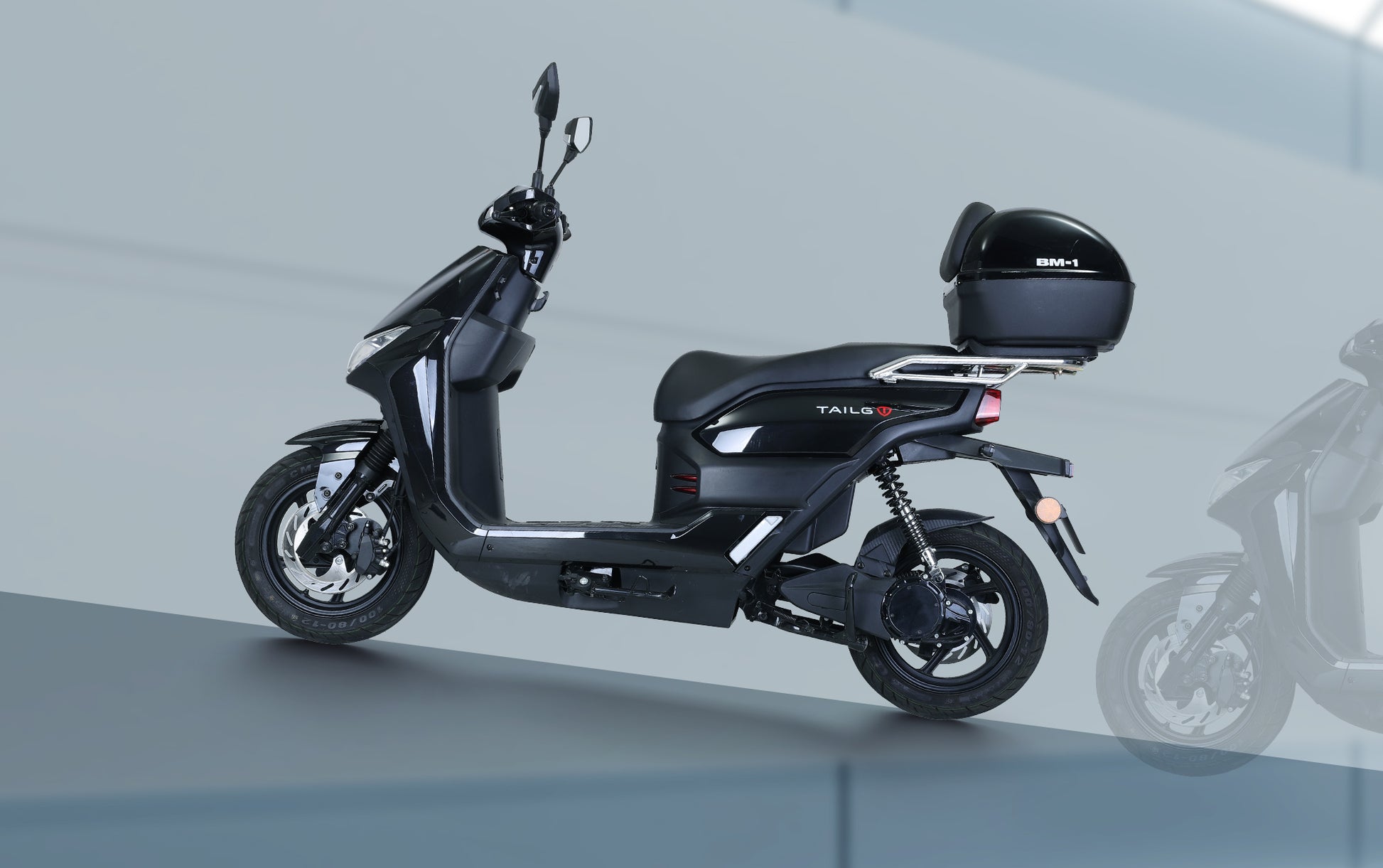 BULLBIKE Vano Elektro Scooter 3000W 60V 30Ahx2 lithium batterie 80 km/h