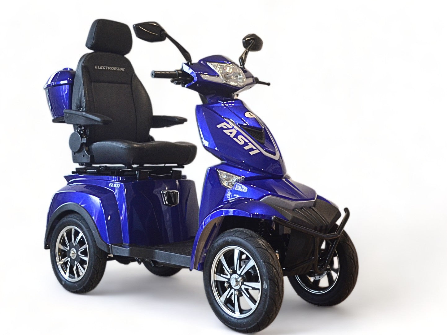 BULLBIKE Maseru electric scooter 600W 60V 20Ah lithium 25Km/h/mobile for seniors/four-wheeler 