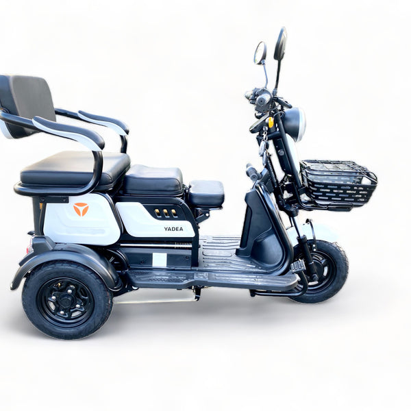 BULLBIKE TRONDHEIM Electric Scooter 600W 60V 20Ah 25Km/h/ Senior Mobility / Tricycle 