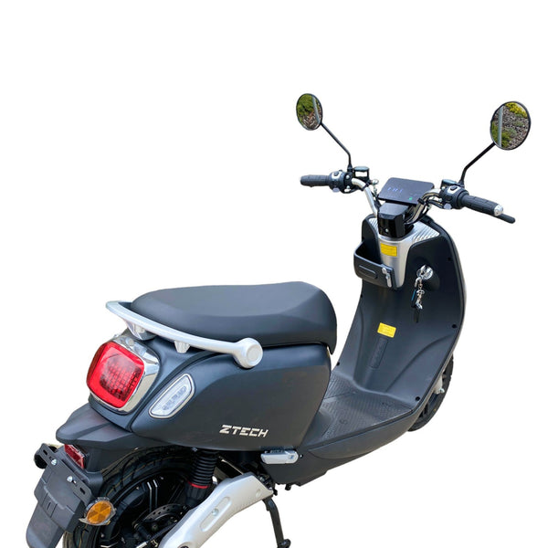 BULLBIKE Berlin Elektro Scooter 500W 60V 20Ah mit Lithium Akku 20 km/h